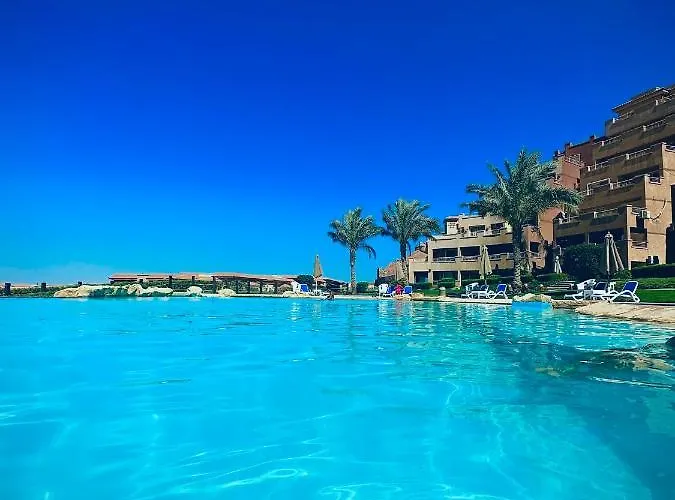 Telal Al Sukhna Only Families Apartment *